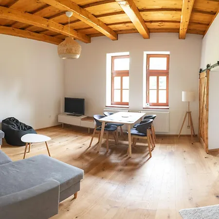 Apartament Pod Skalou *